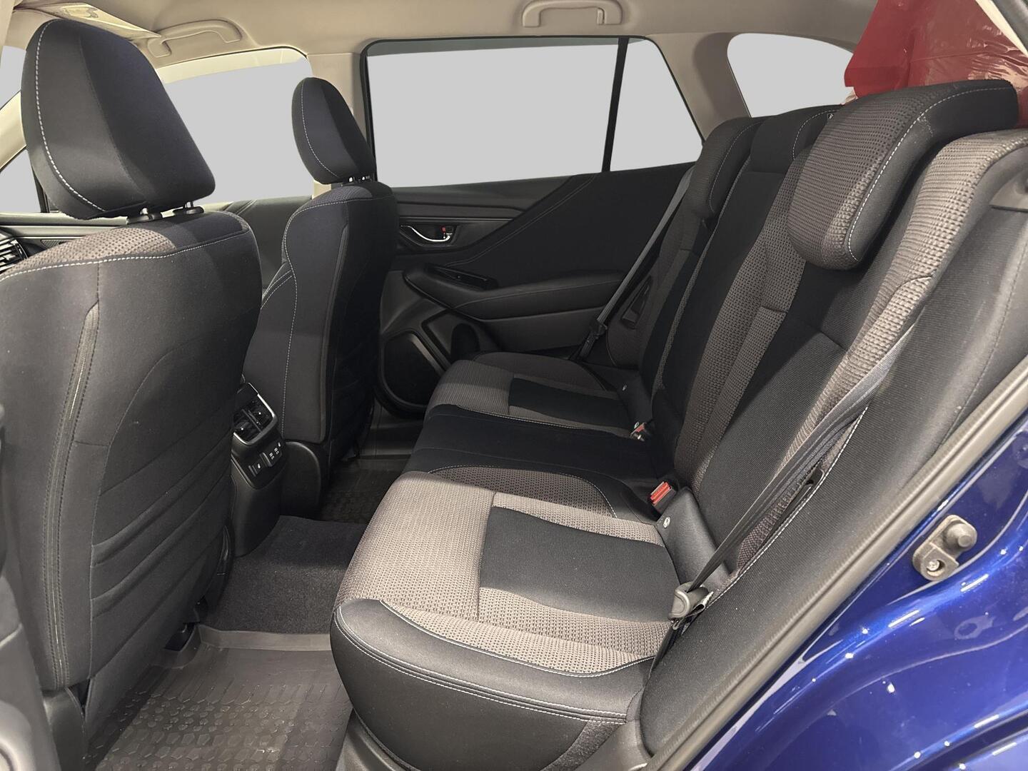 SUBARU OUTBACK 2022
