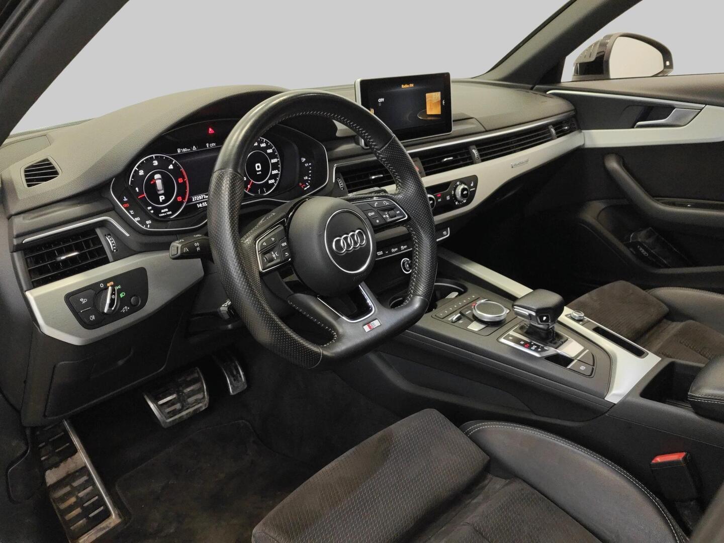 AUDI A4 2016