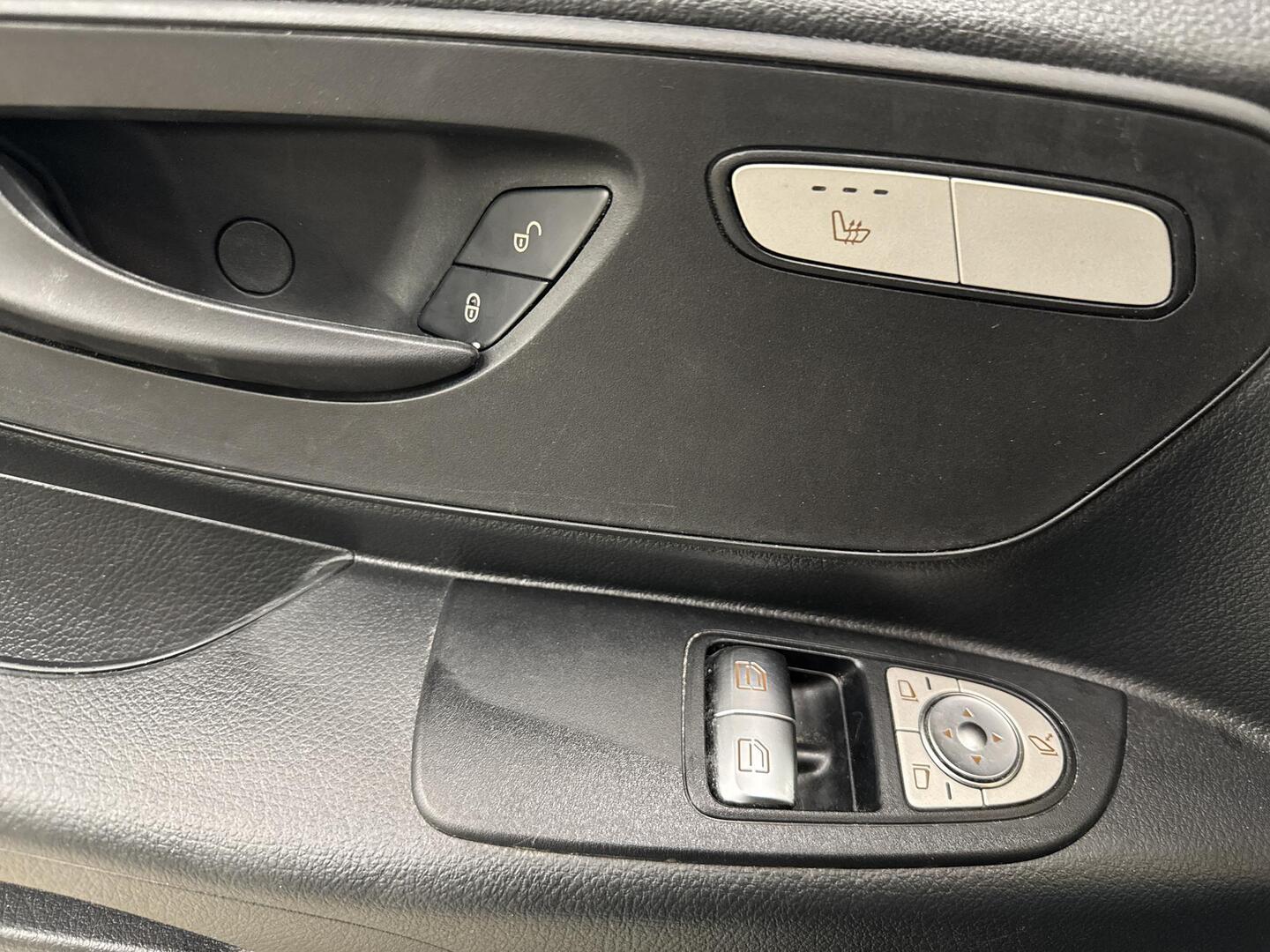 MERCEDES-BENZ Vito 2022
