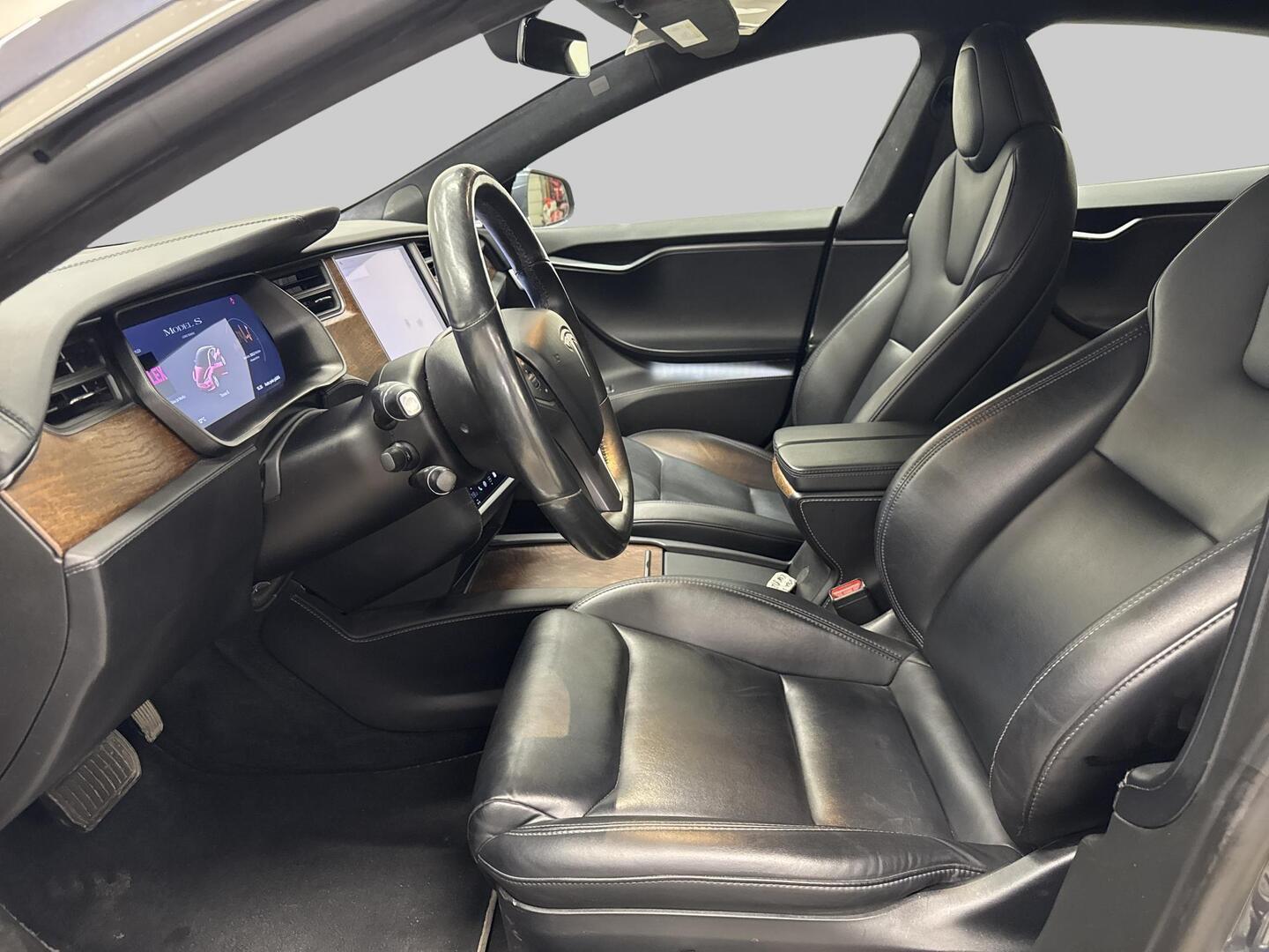 TESLA Model S 2020