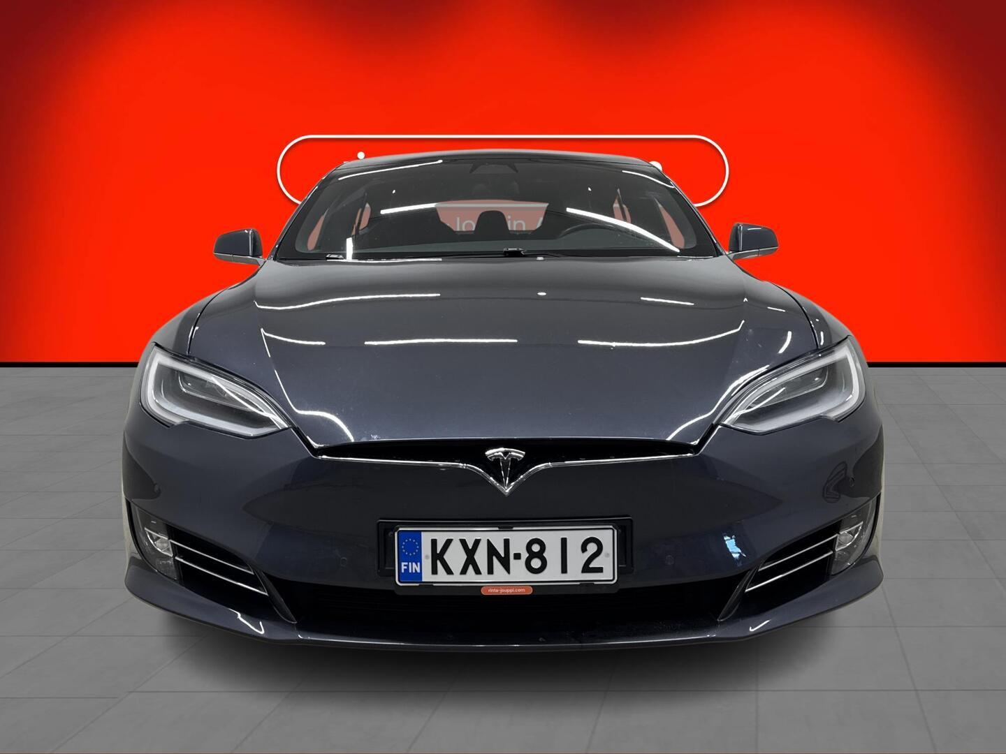 TESLA Model S 2020