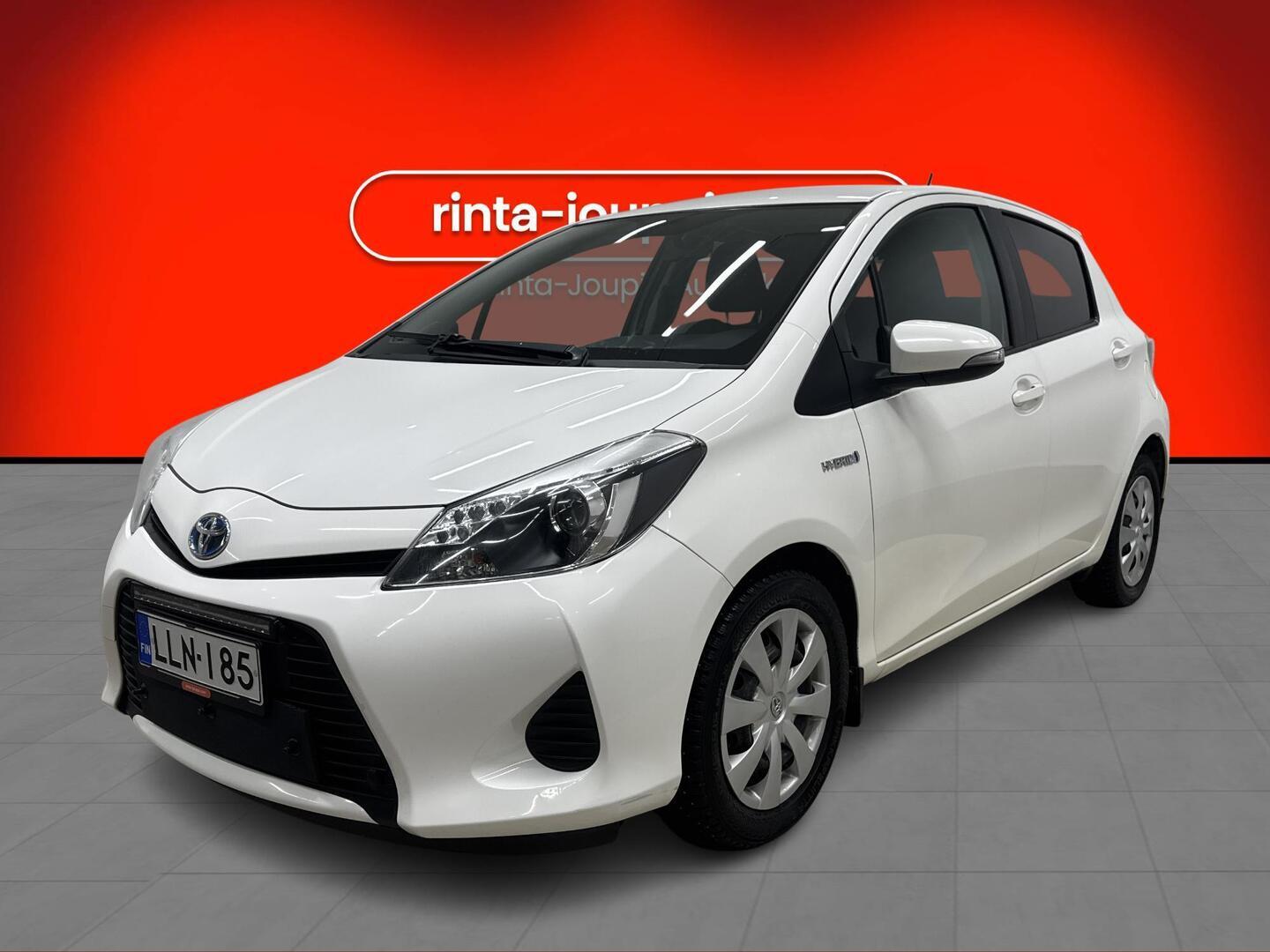 TOYOTA Yaris 2013
