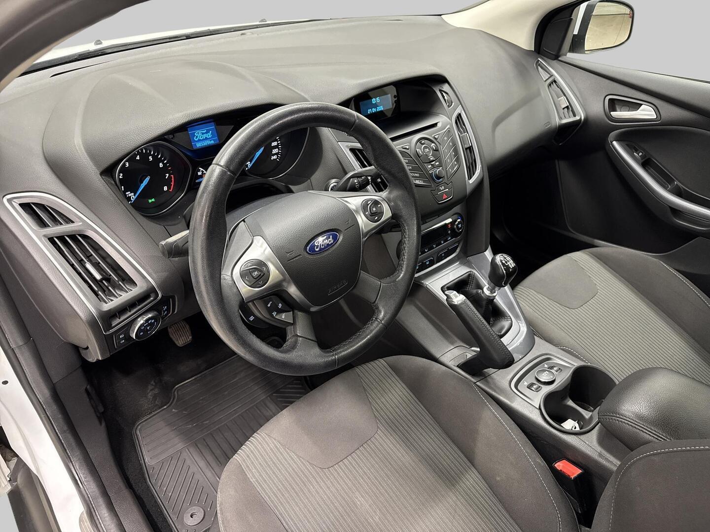 FORD Focus 2012