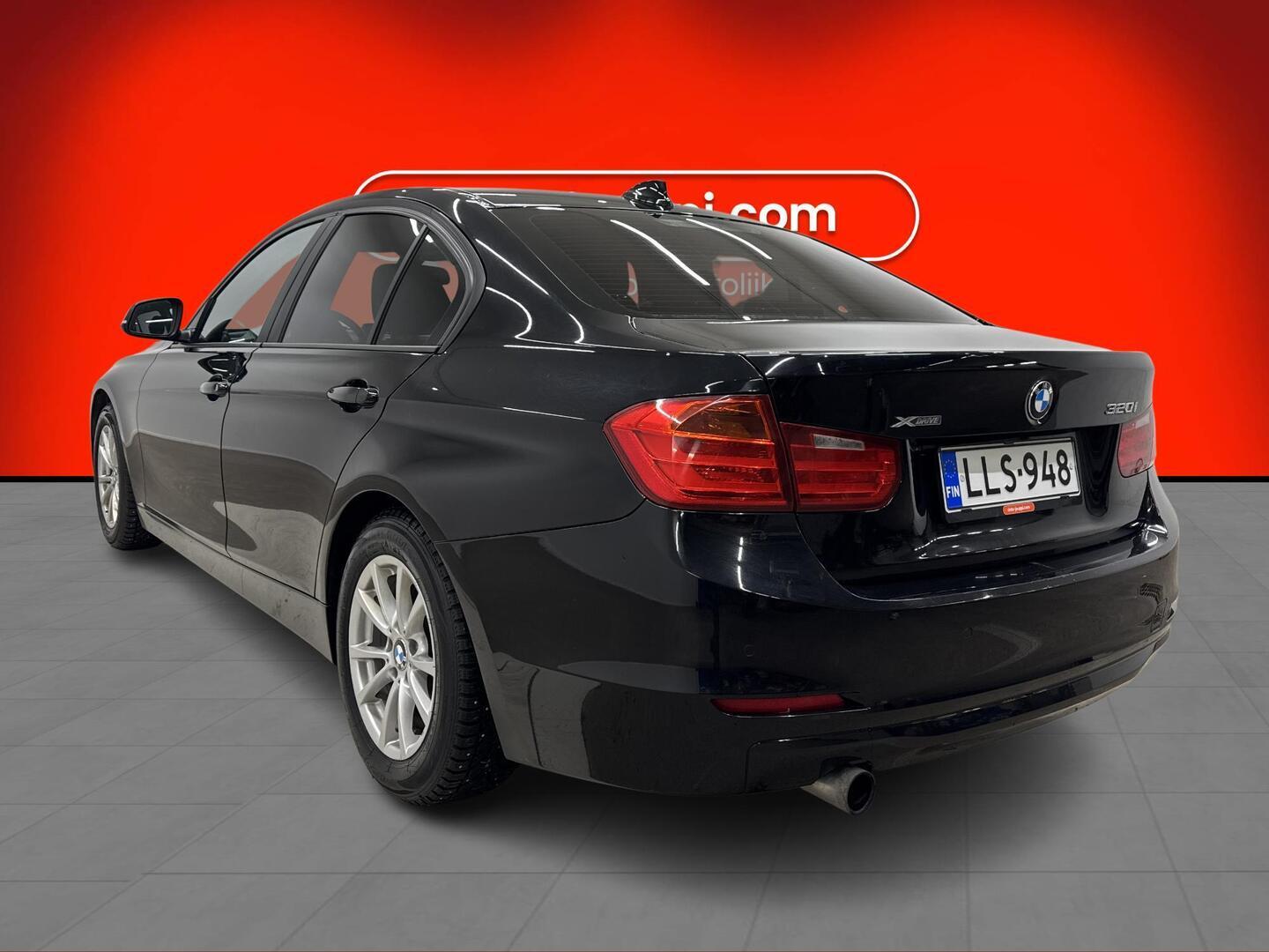 BMW 320 2012