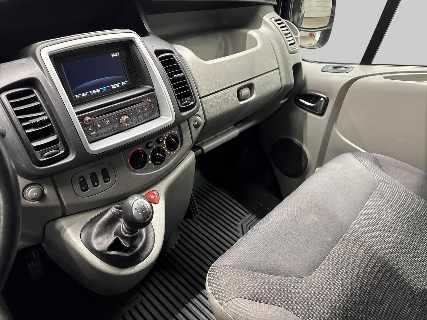 OPEL Vivaro 2014