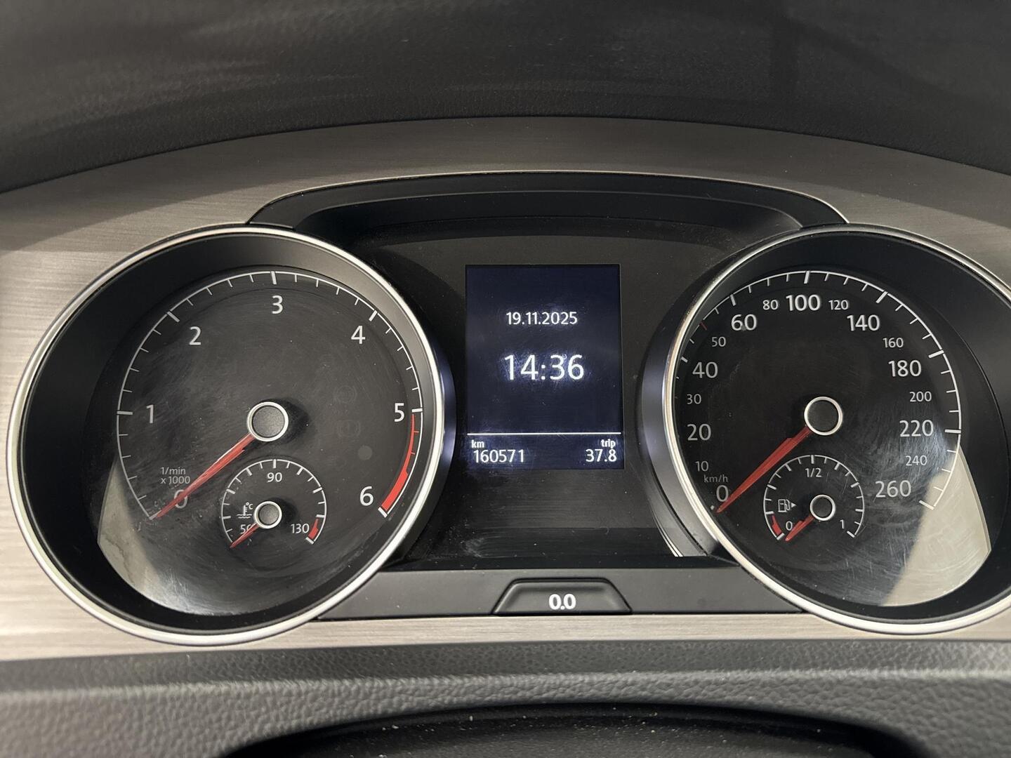 VOLKSWAGEN Golf 2015