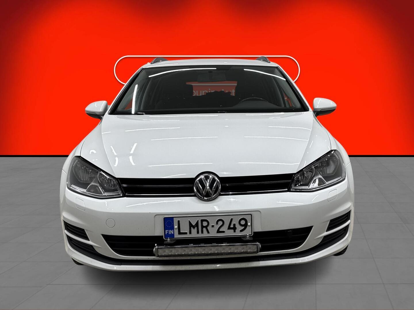 VOLKSWAGEN Golf 2015