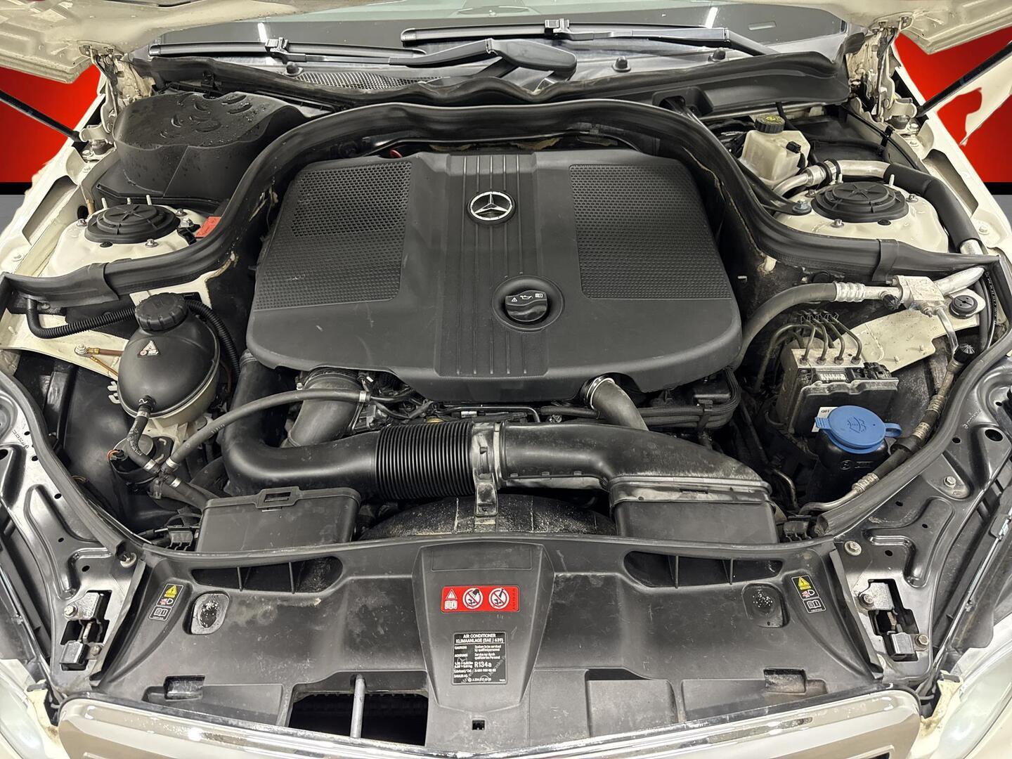 MERCEDES-BENZ E 2010