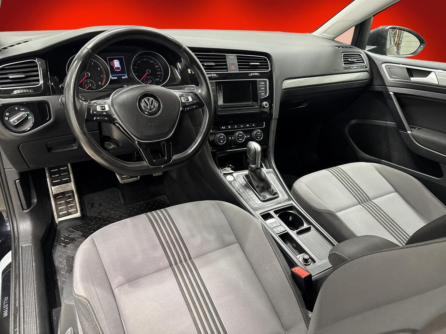 VOLKSWAGEN Golf 2017