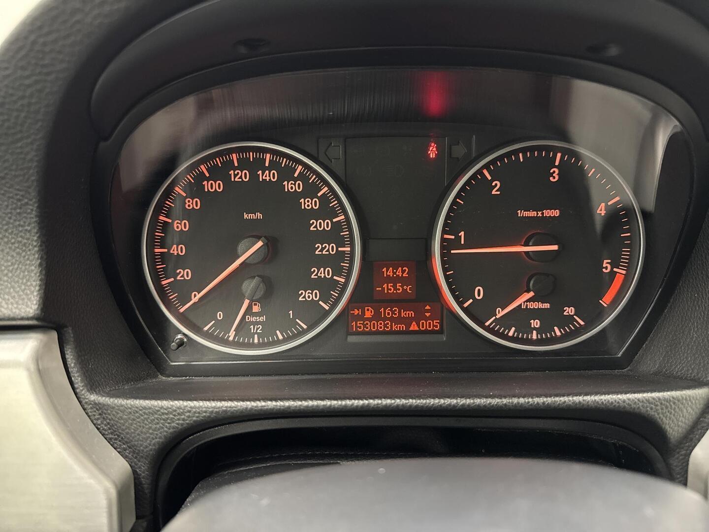 BMW 320 2011
