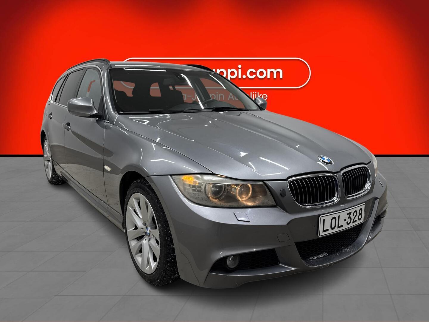 BMW 320 2011