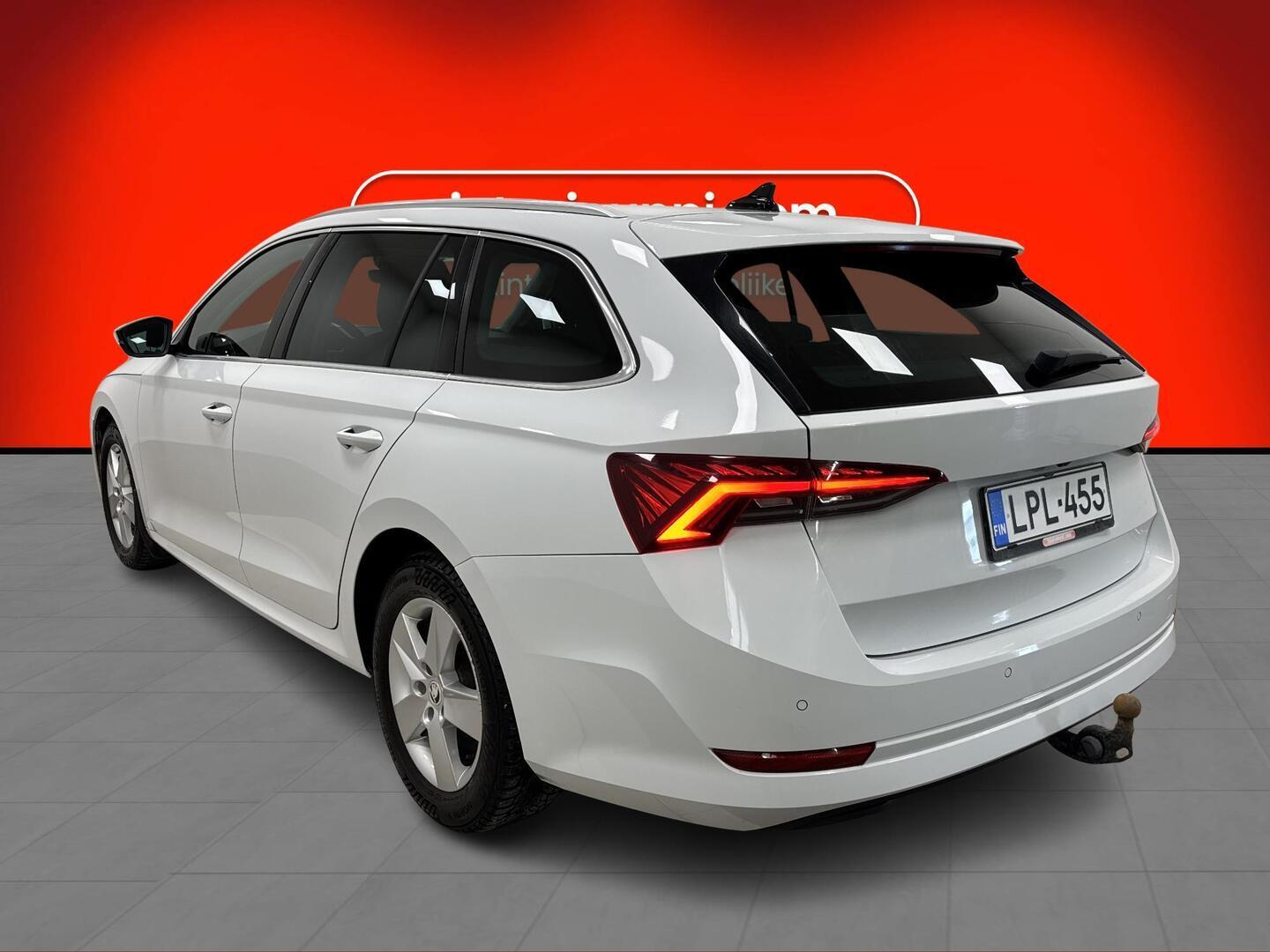 SKODA OCTAVIA 2021