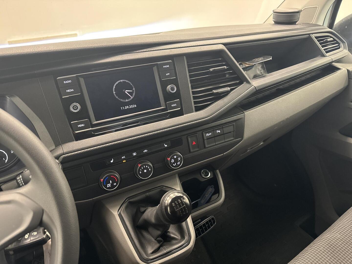VOLKSWAGEN Transporter 2021
