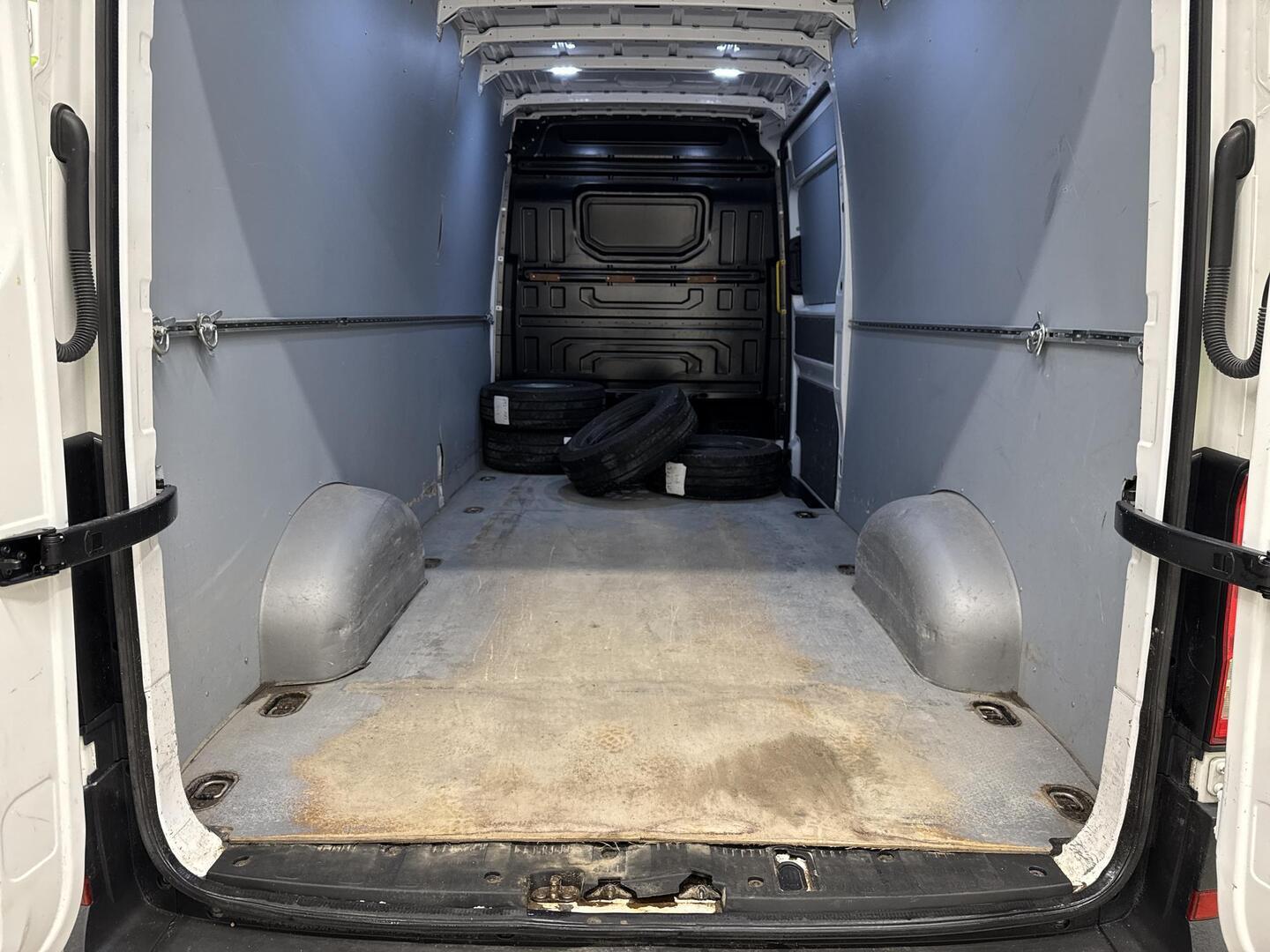 VOLKSWAGEN Crafter 2021