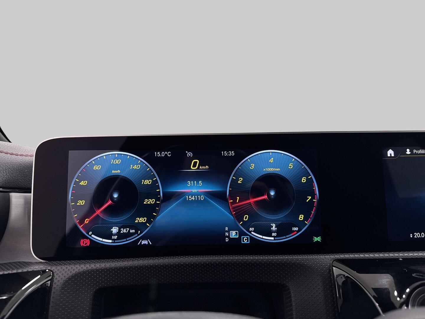 MERCEDES-BENZ CLA 2020