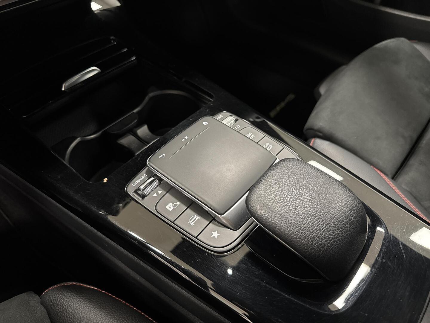 MERCEDES-BENZ CLA 2020