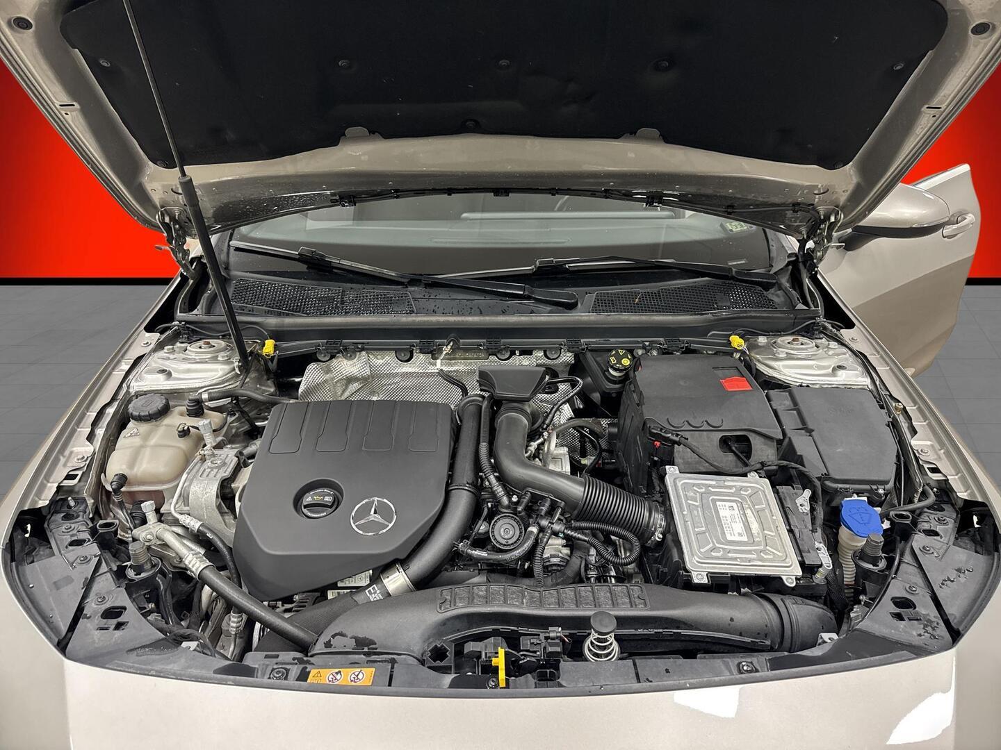 MERCEDES-BENZ CLA 2020