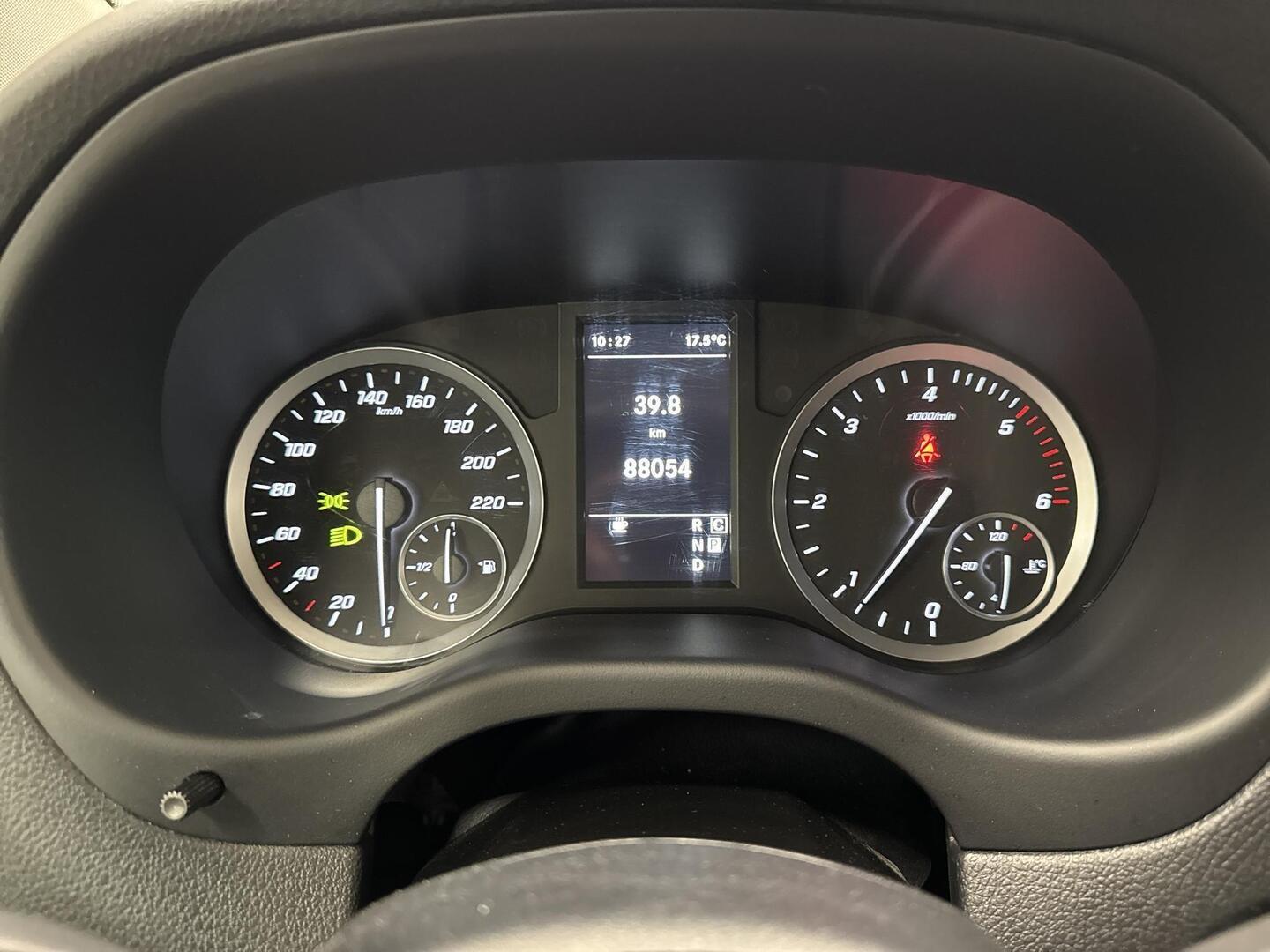 MERCEDES-BENZ VITO 2022