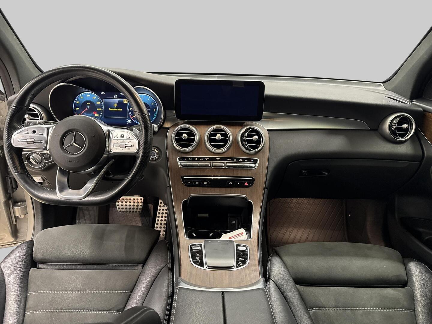 MERCEDES-BENZ GLC 2021