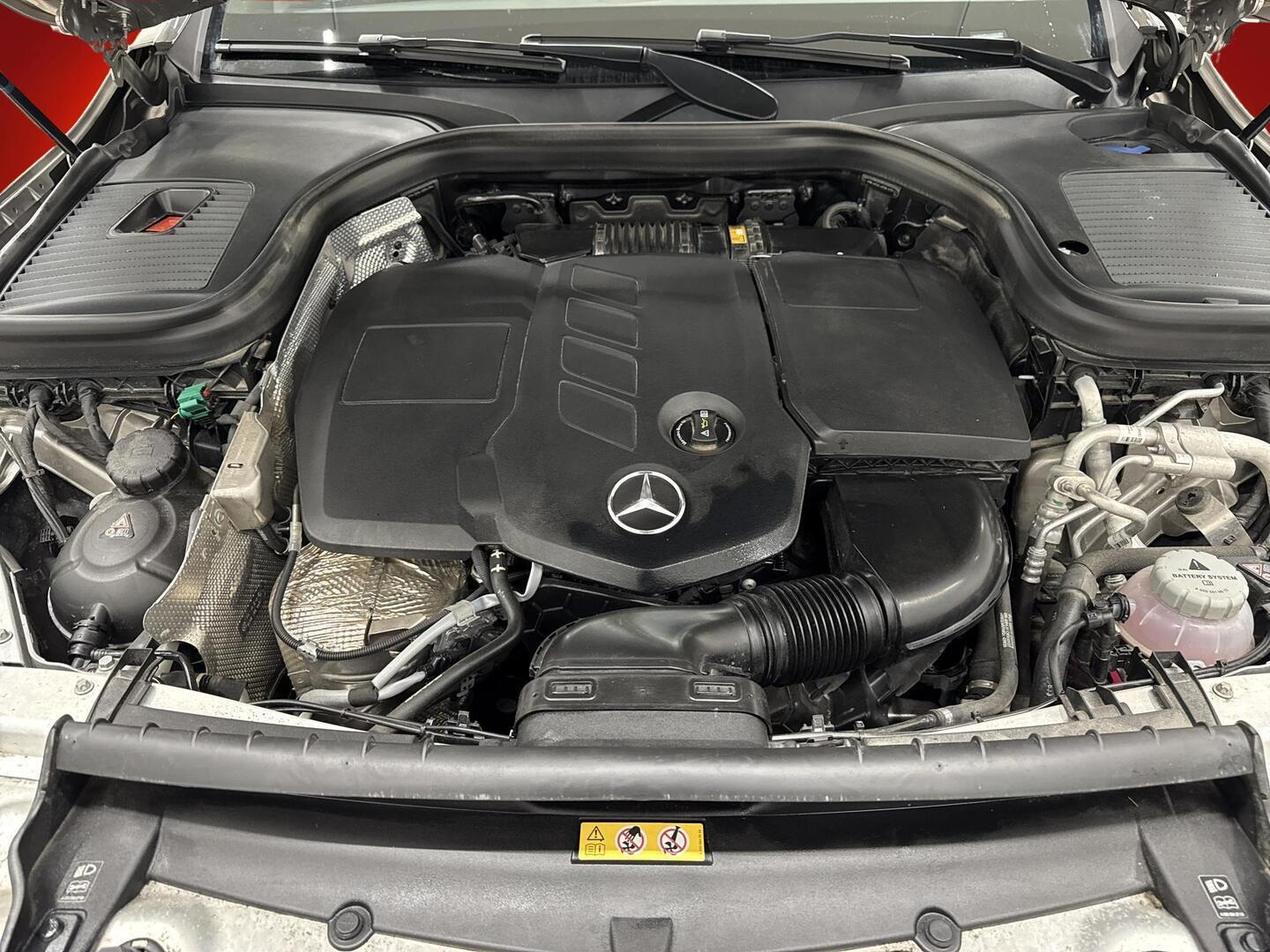 MERCEDES-BENZ GLC 2021