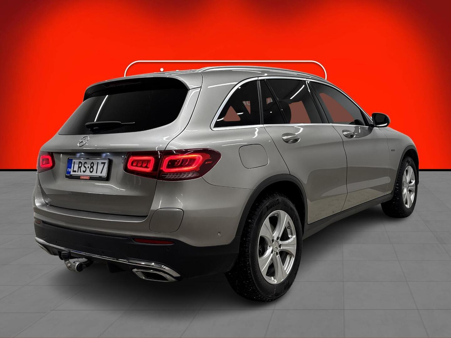 MERCEDES-BENZ GLC 2021