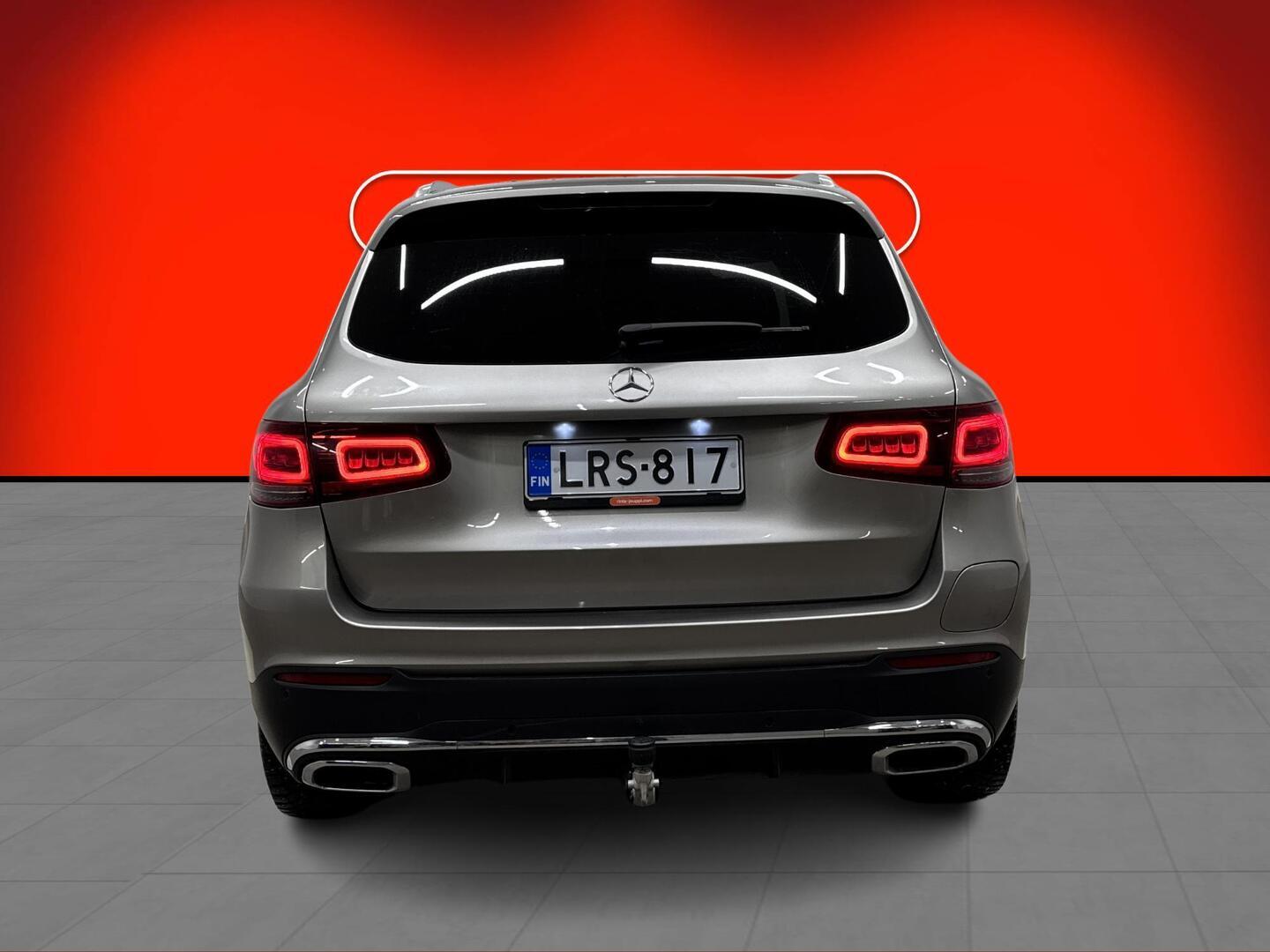 MERCEDES-BENZ GLC 2021