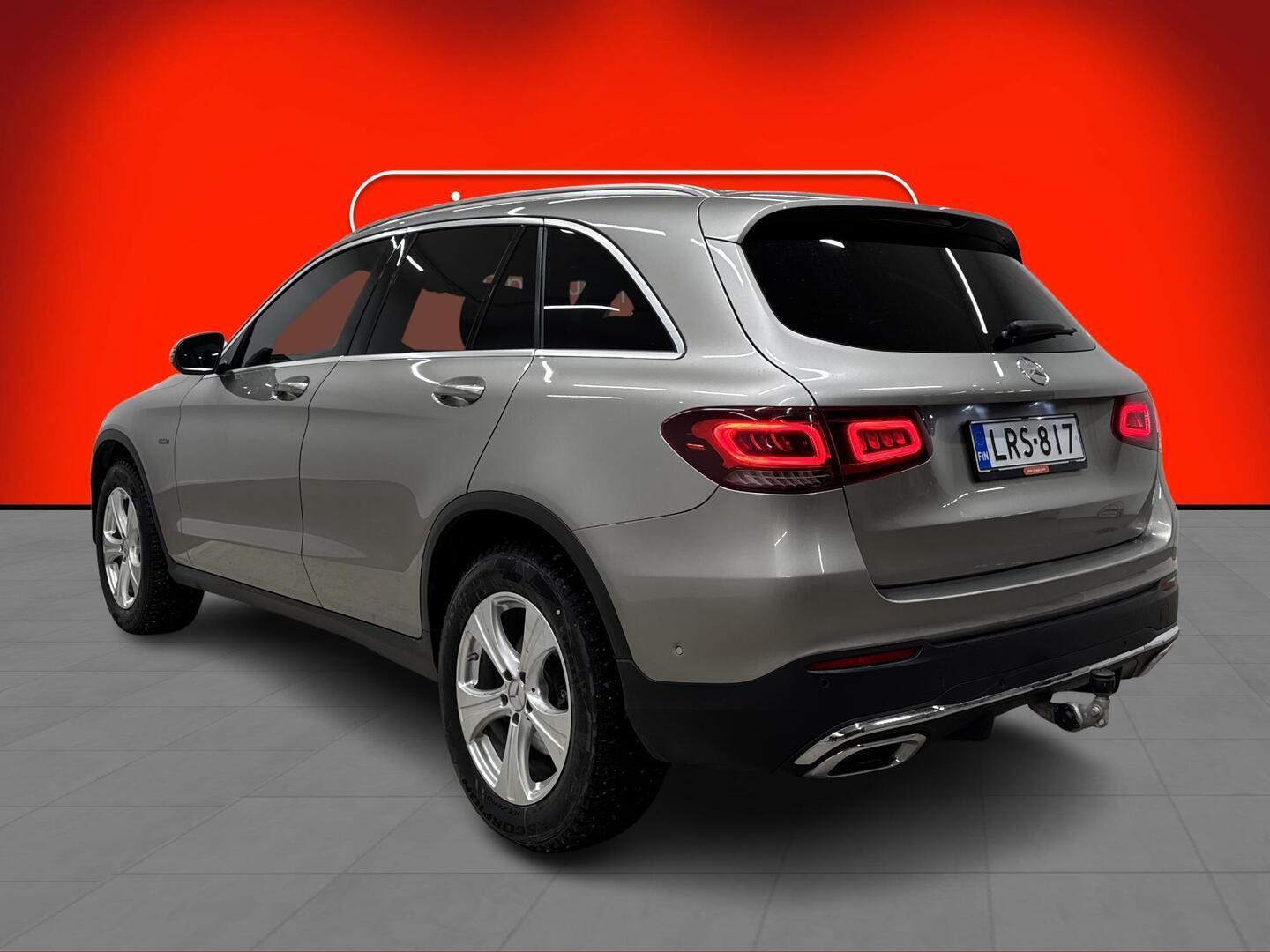 MERCEDES-BENZ GLC 2021