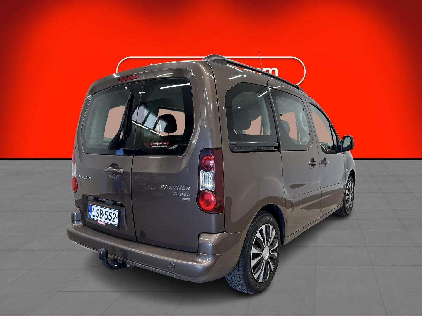 PEUGEOT Partner 2013