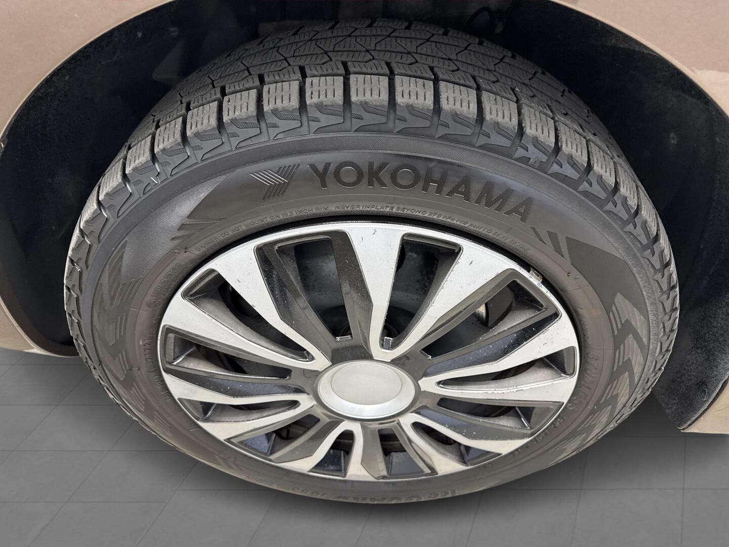 PEUGEOT Partner 2013