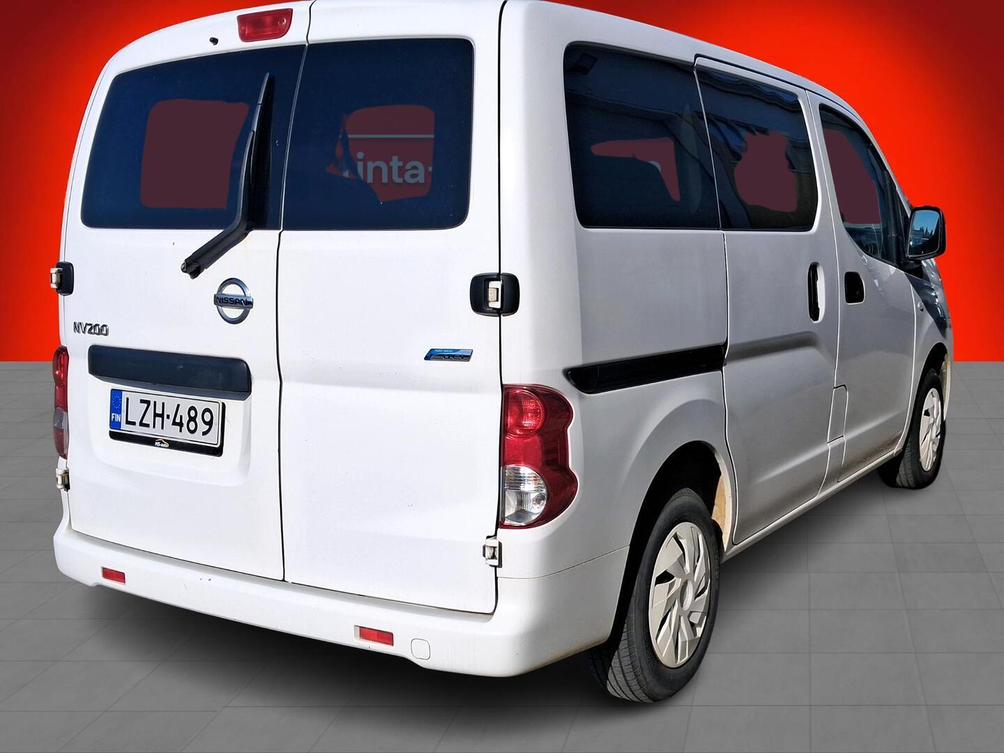 NISSAN NV200 2011