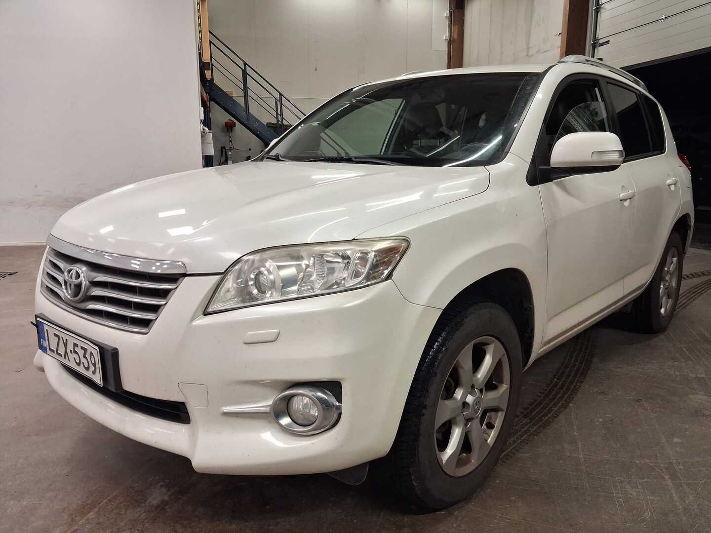 TOYOTA RAV4 2012