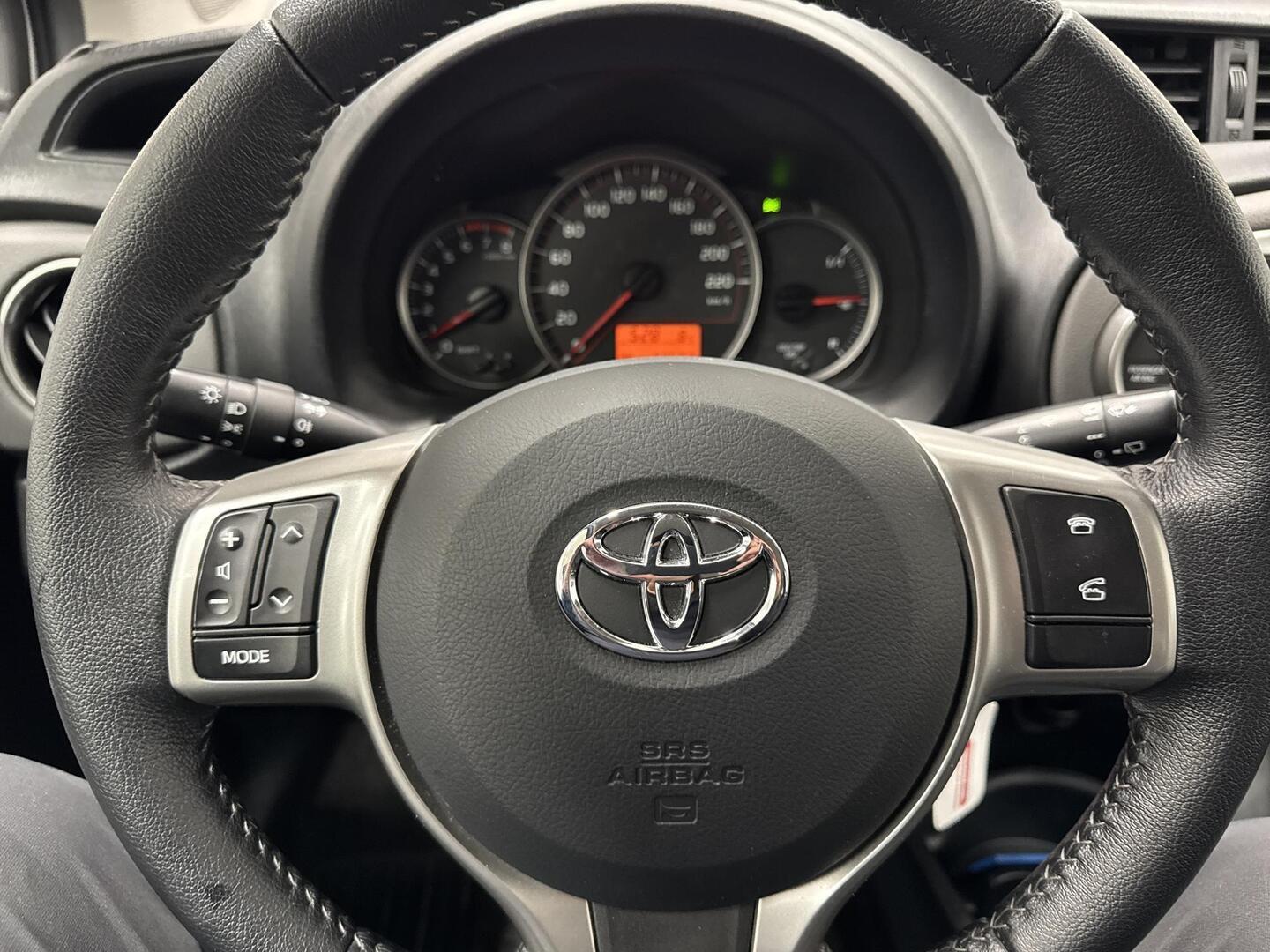 TOYOTA YARIS 2012