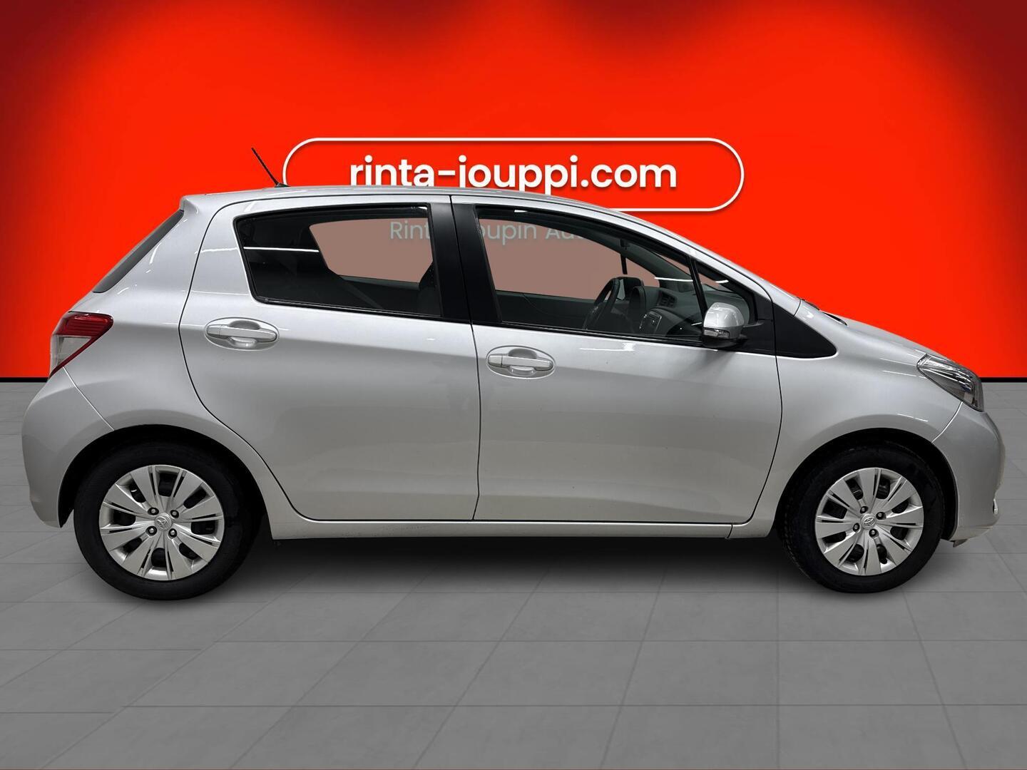 TOYOTA YARIS 2012