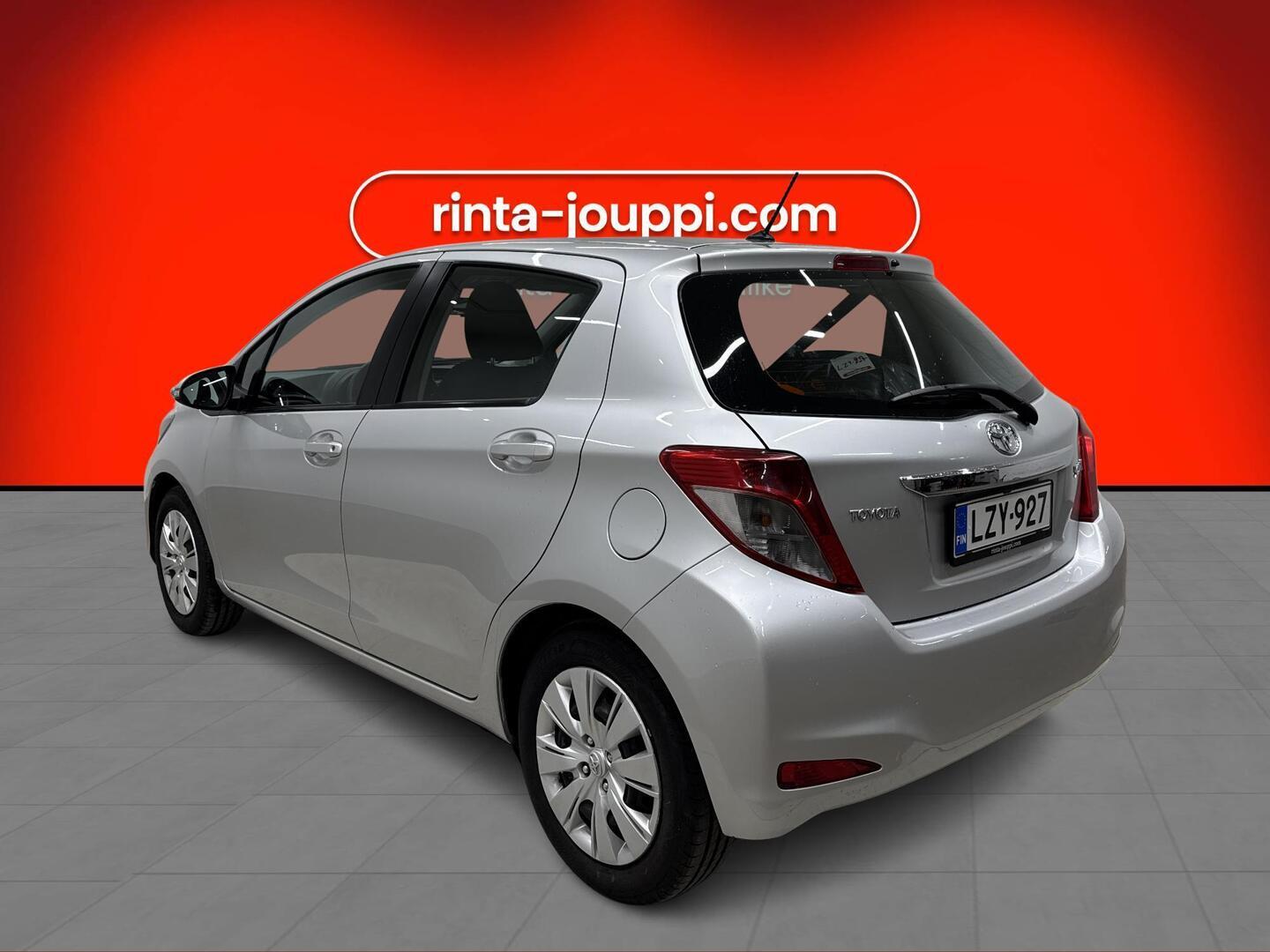TOYOTA YARIS 2012