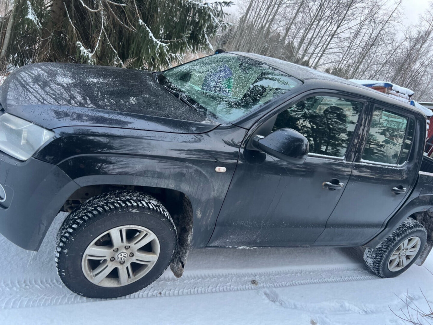 VOLKSWAGEN Amarok 2011