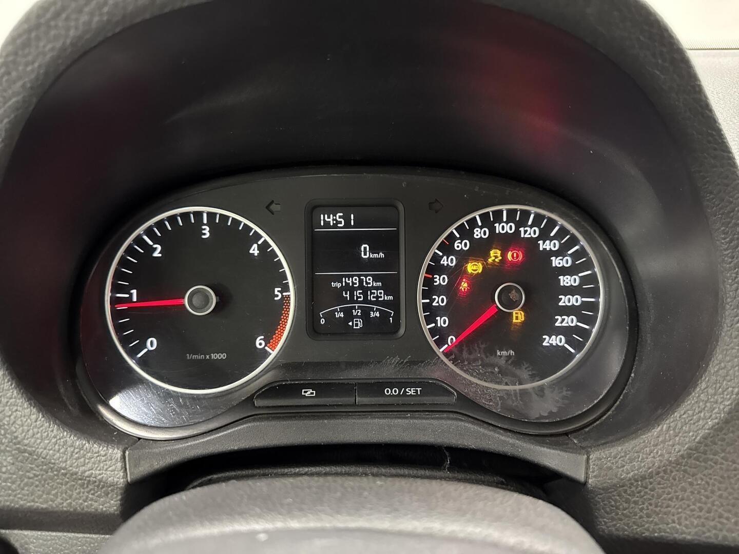 VOLKSWAGEN Amarok 2011