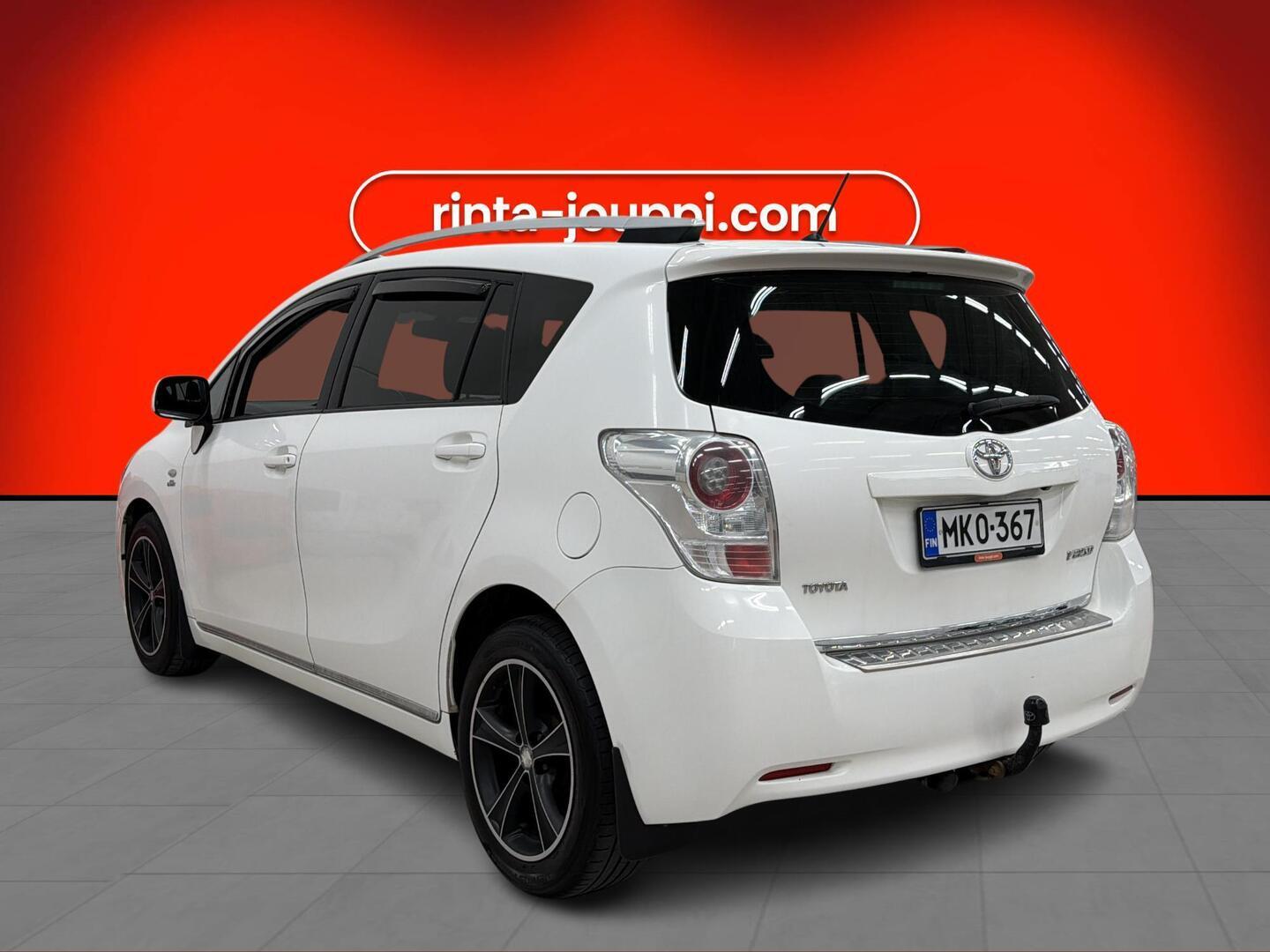 TOYOTA Verso 2011