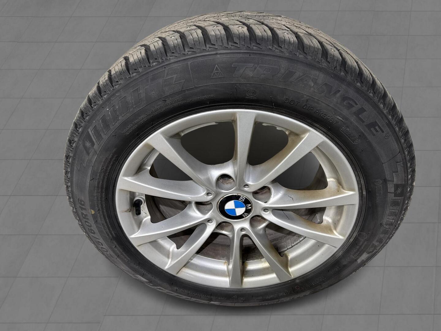 BMW 318 2012