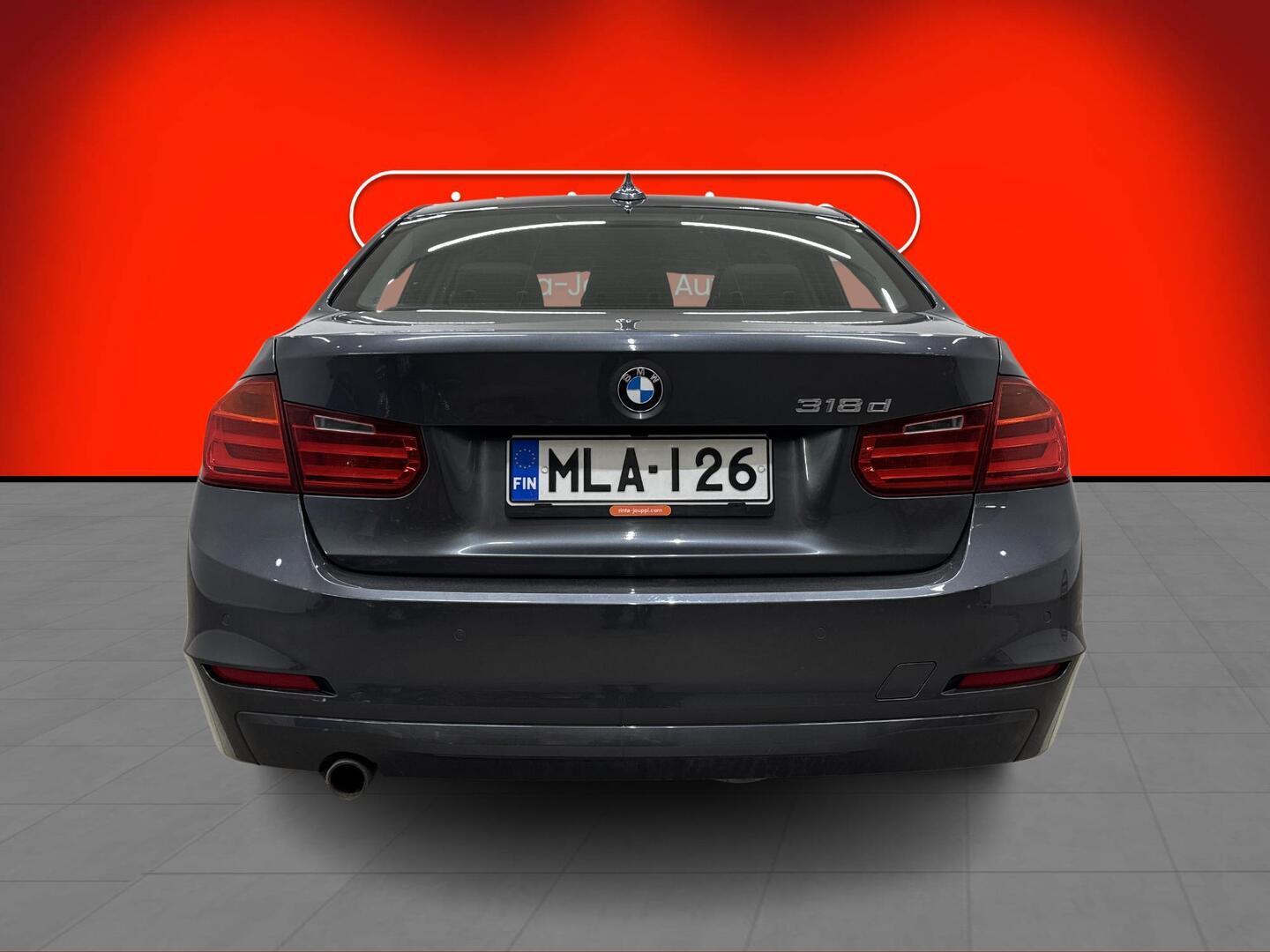 BMW 318 2012