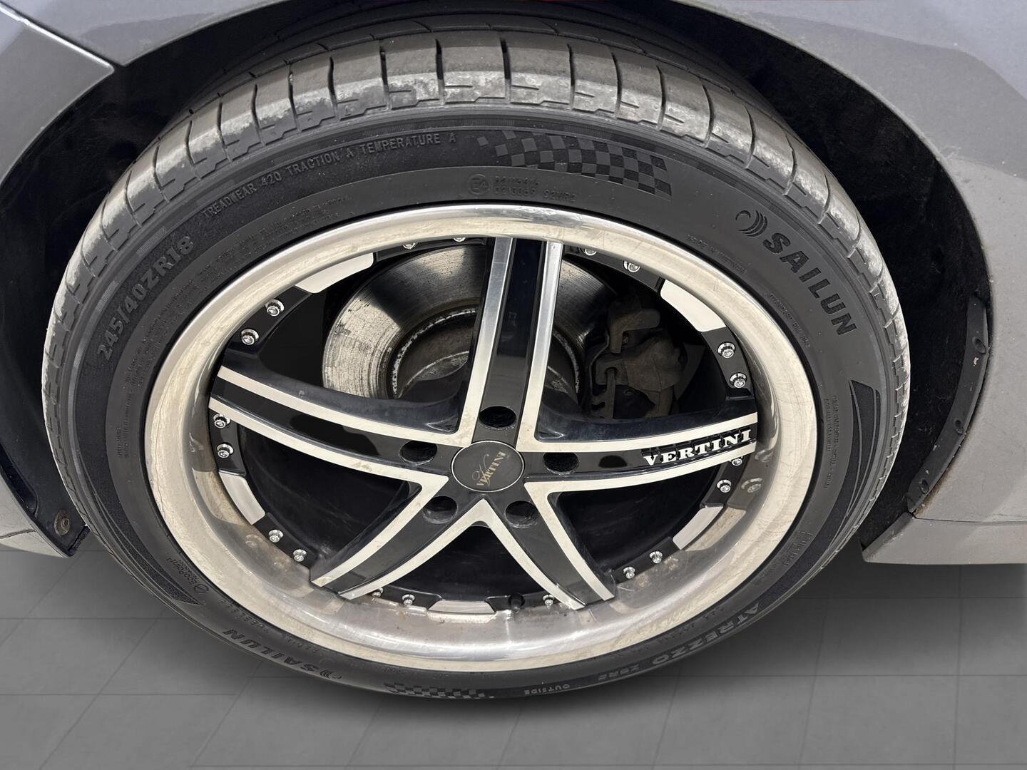 BMW 318 2012