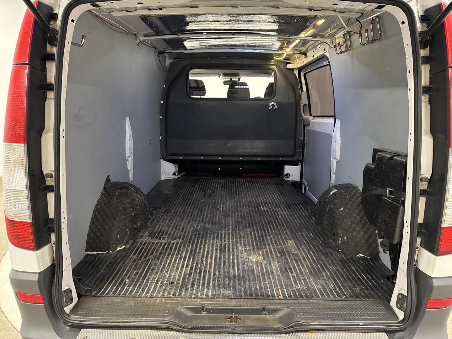 MERCEDES-BENZ Vito 2013