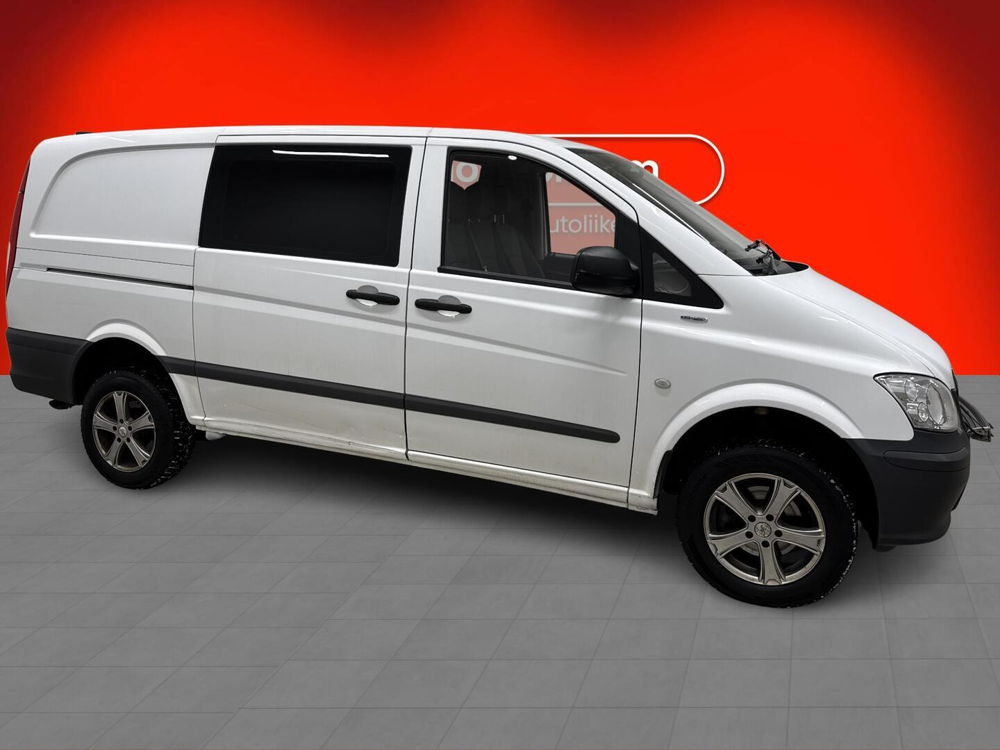 MERCEDES-BENZ Vito 2013