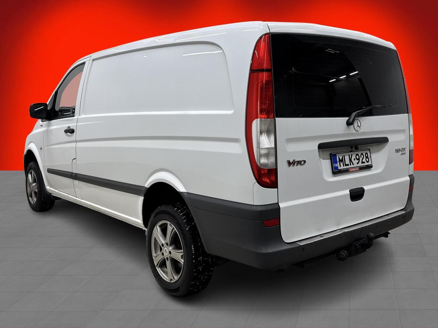 MERCEDES-BENZ Vito 2013