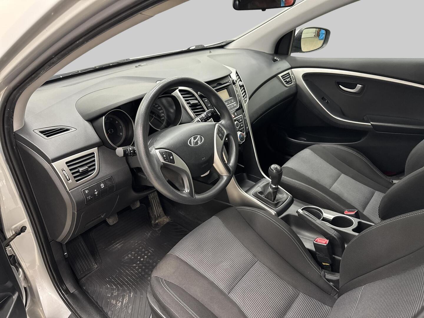 HYUNDAI i30 5d 2014