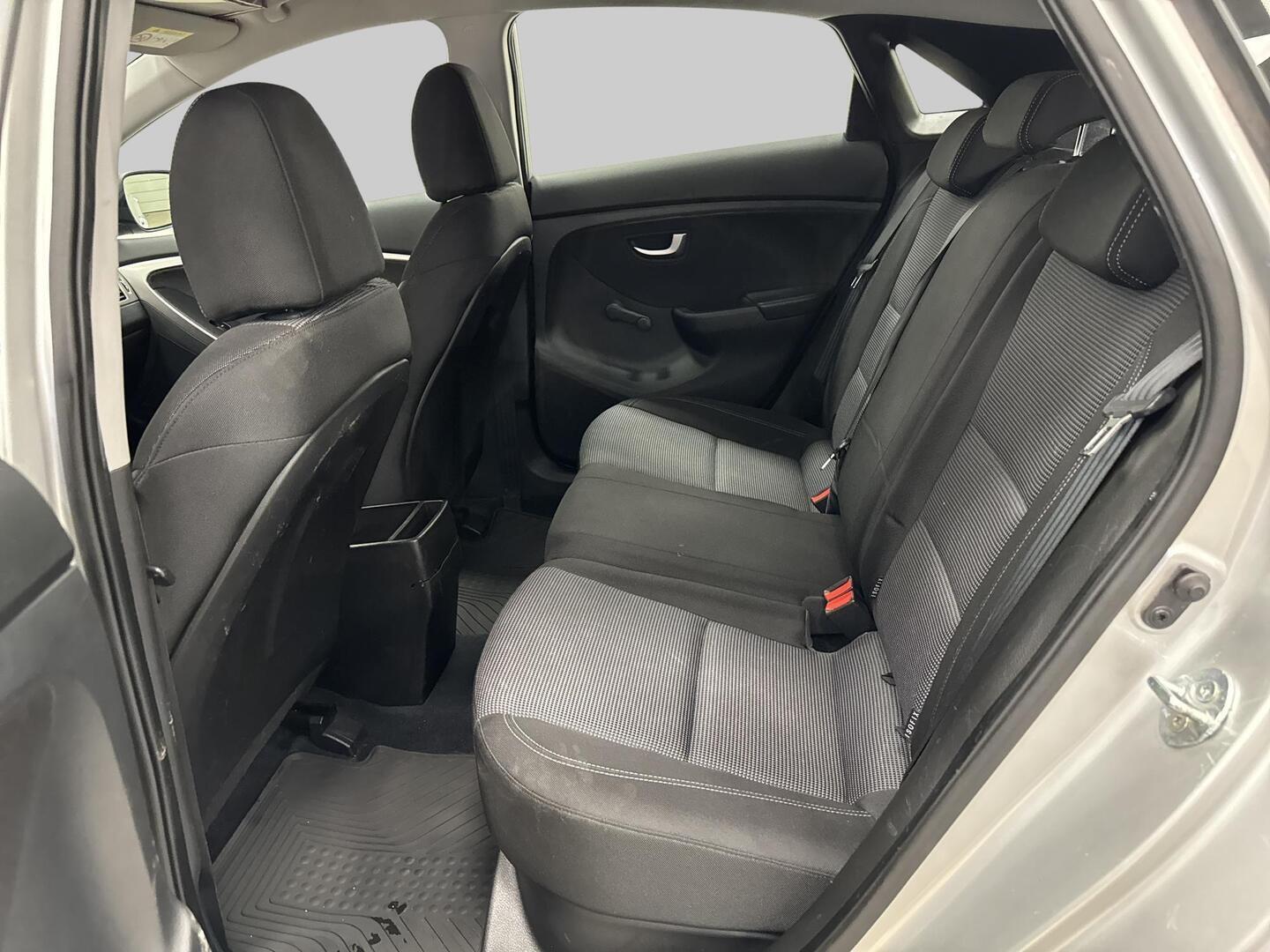 HYUNDAI i30 5d 2014