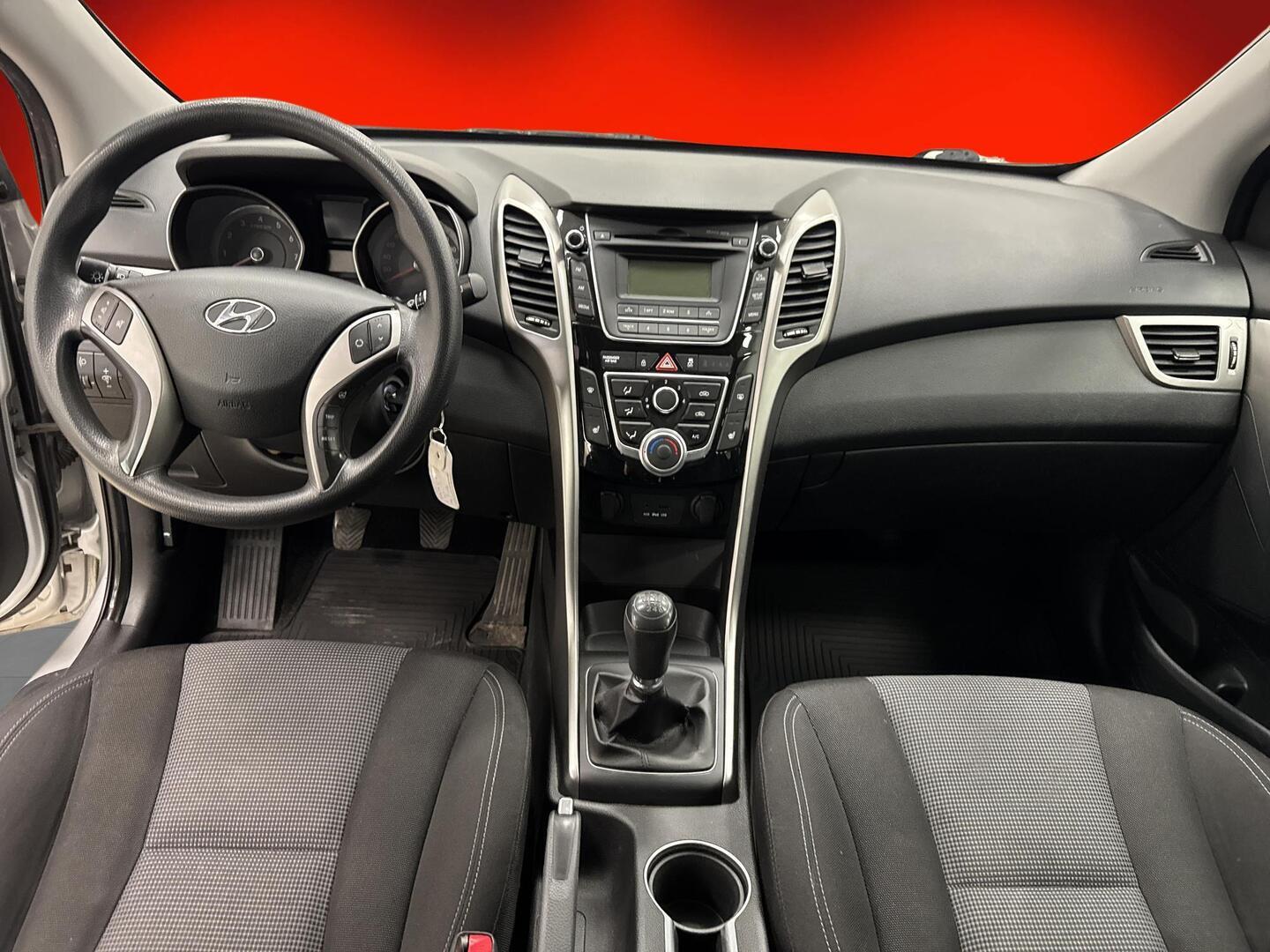 HYUNDAI i30 5d 2014