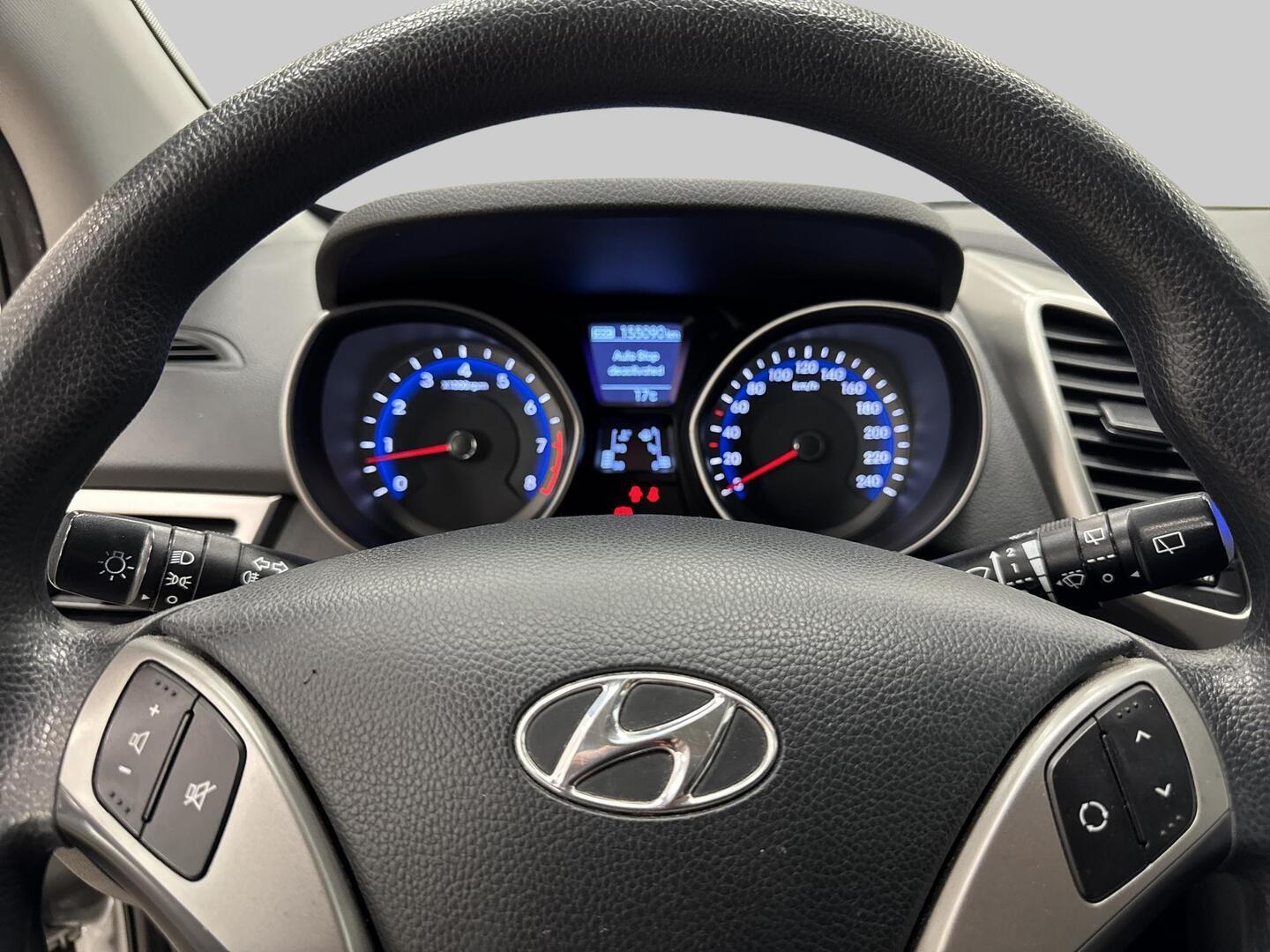 HYUNDAI i30 5d 2014