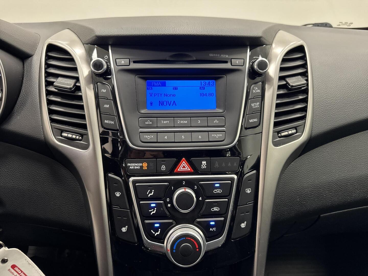 HYUNDAI i30 5d 2014