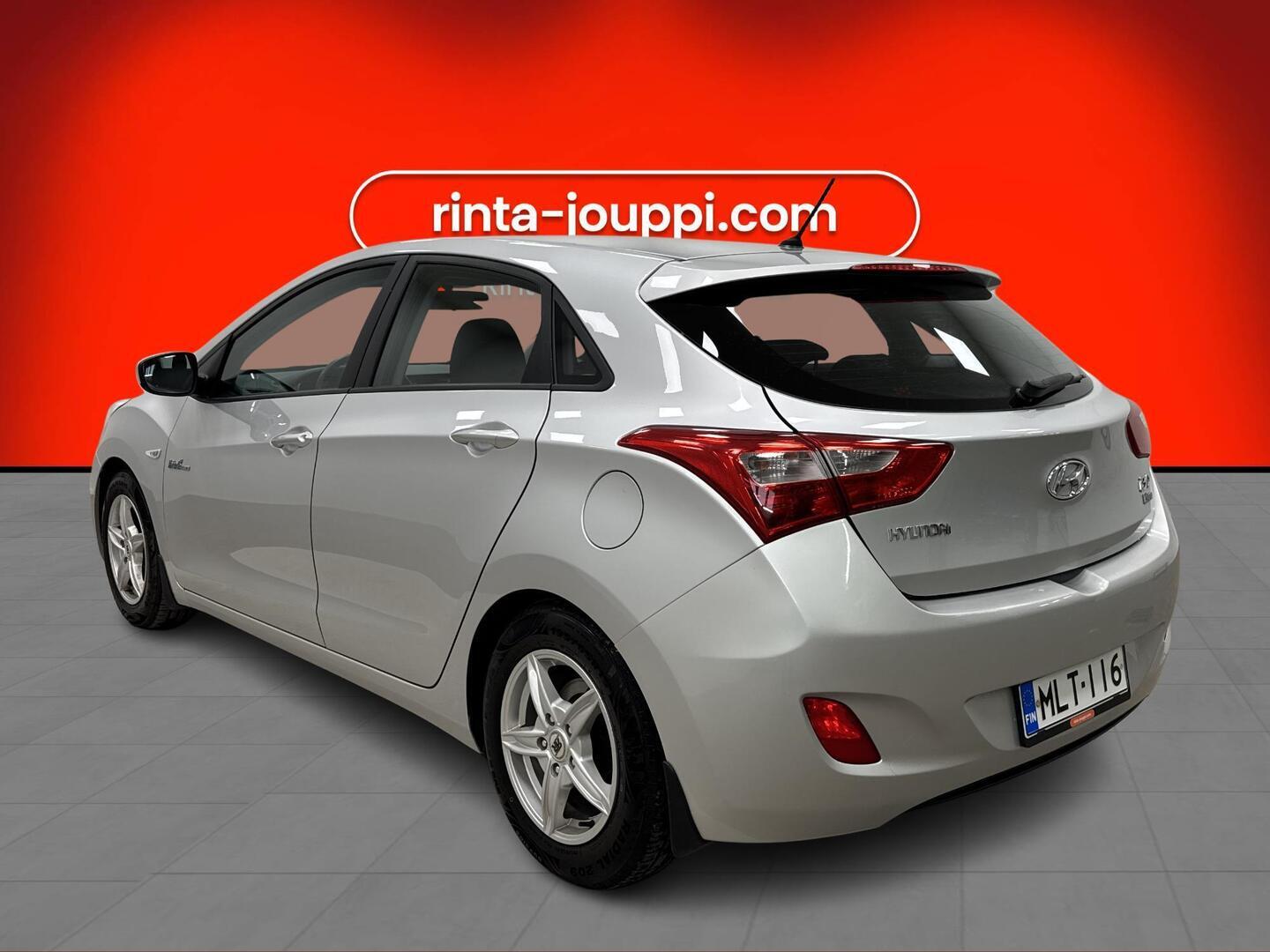 HYUNDAI i30 5d 2014