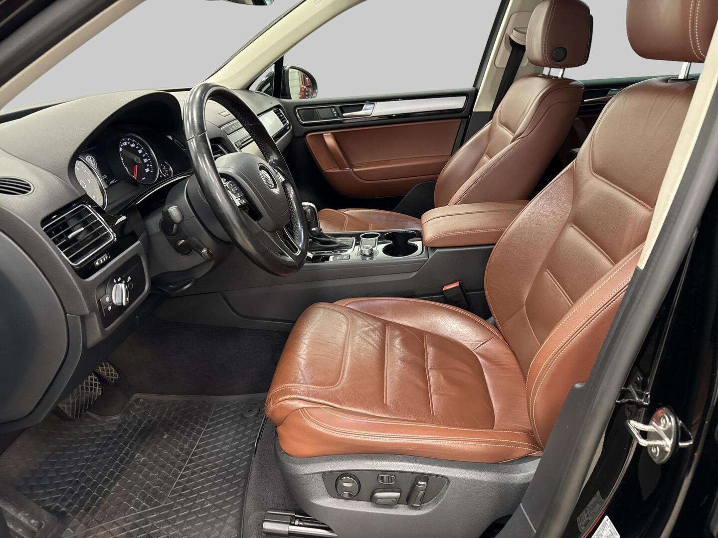 VOLKSWAGEN Touareg 2017